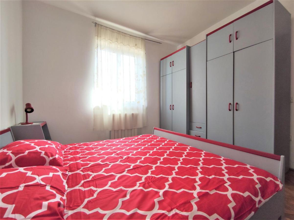 Apartments Morena Rakalj Экстерьер фото