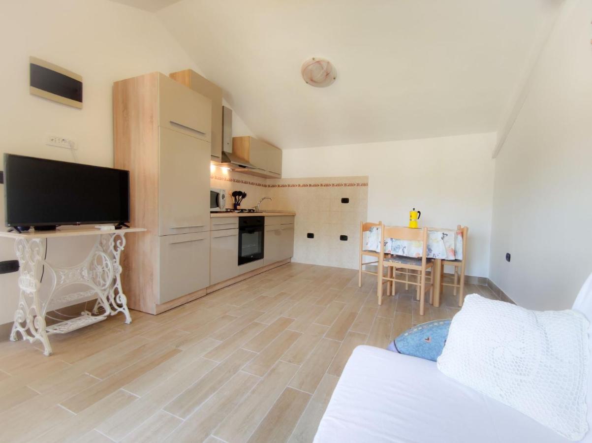 Apartments Morena Rakalj Экстерьер фото