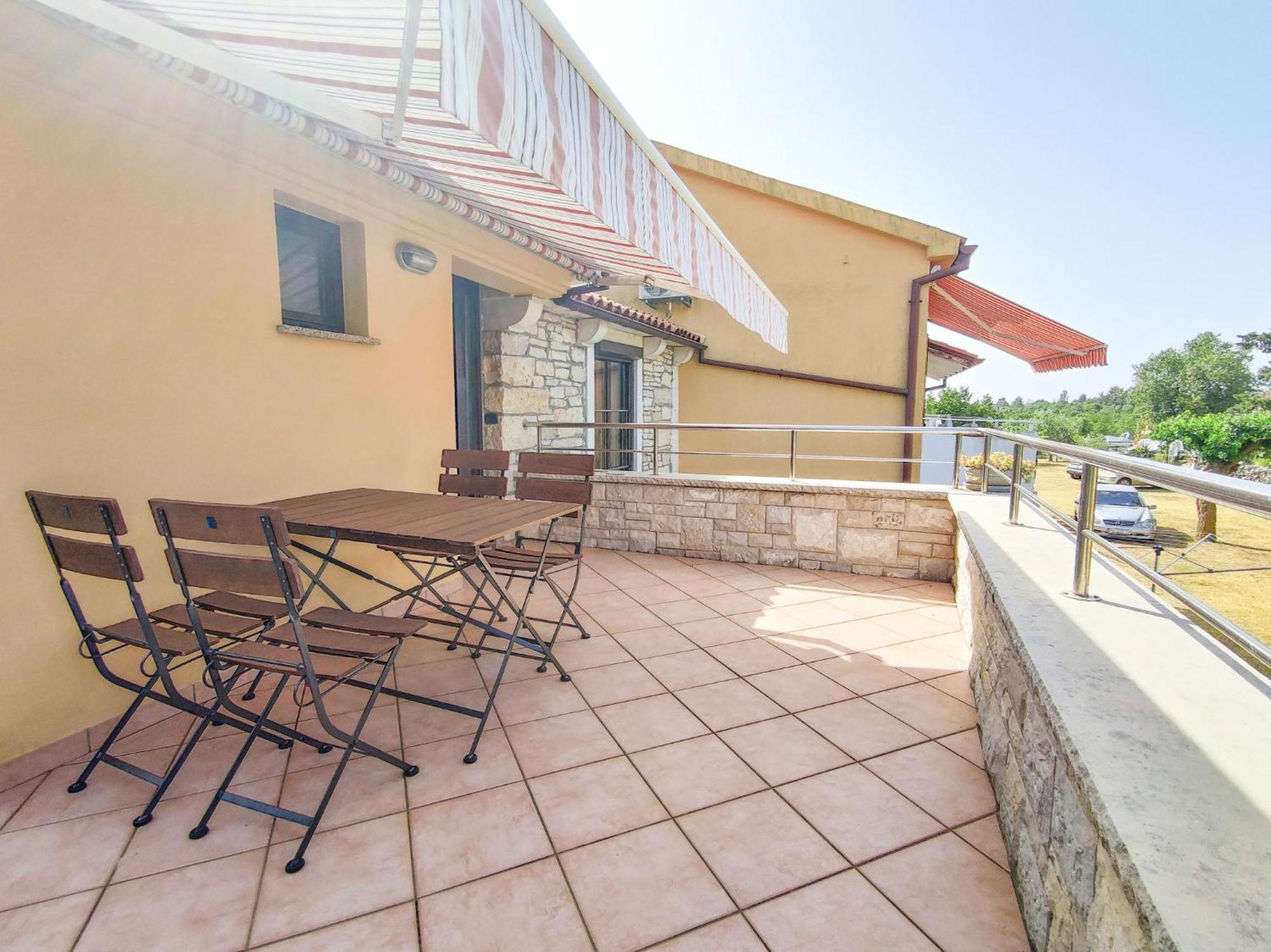 Apartments Morena Rakalj Экстерьер фото